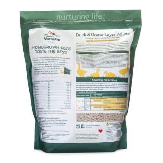 Duck and Goose Layer Pellets - 8 lbs.