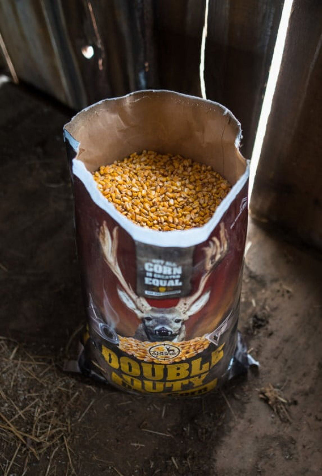 Top Score Double Duty Deer Corn, 35lb Bag, High Protein, Energy-Boosting