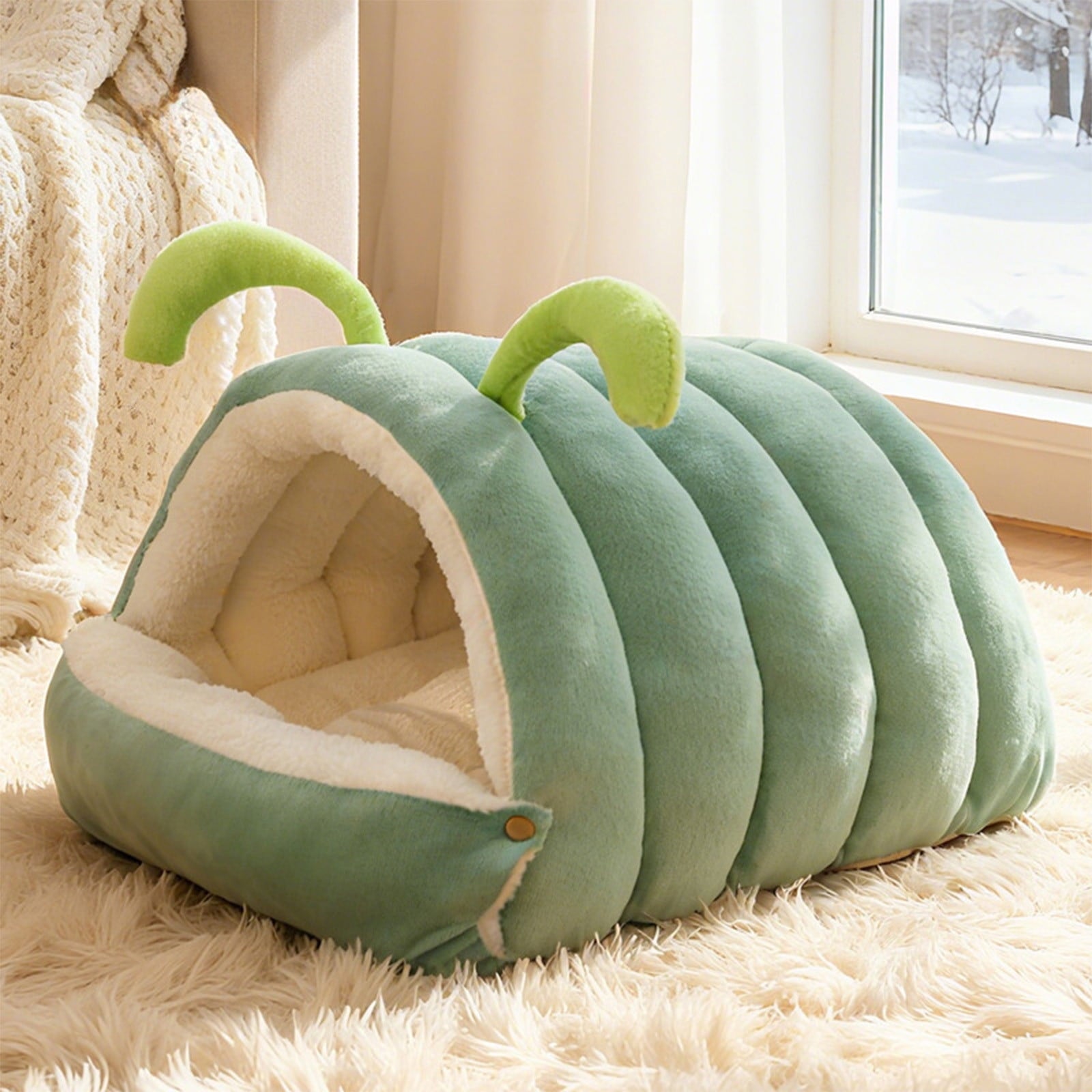 Winter Cat and Dog Bed, Pet Cushion, Removable Semi-Enclosed Pet Cave, Indoor Pet Bedding for Small Animals, Washable Pet Nest