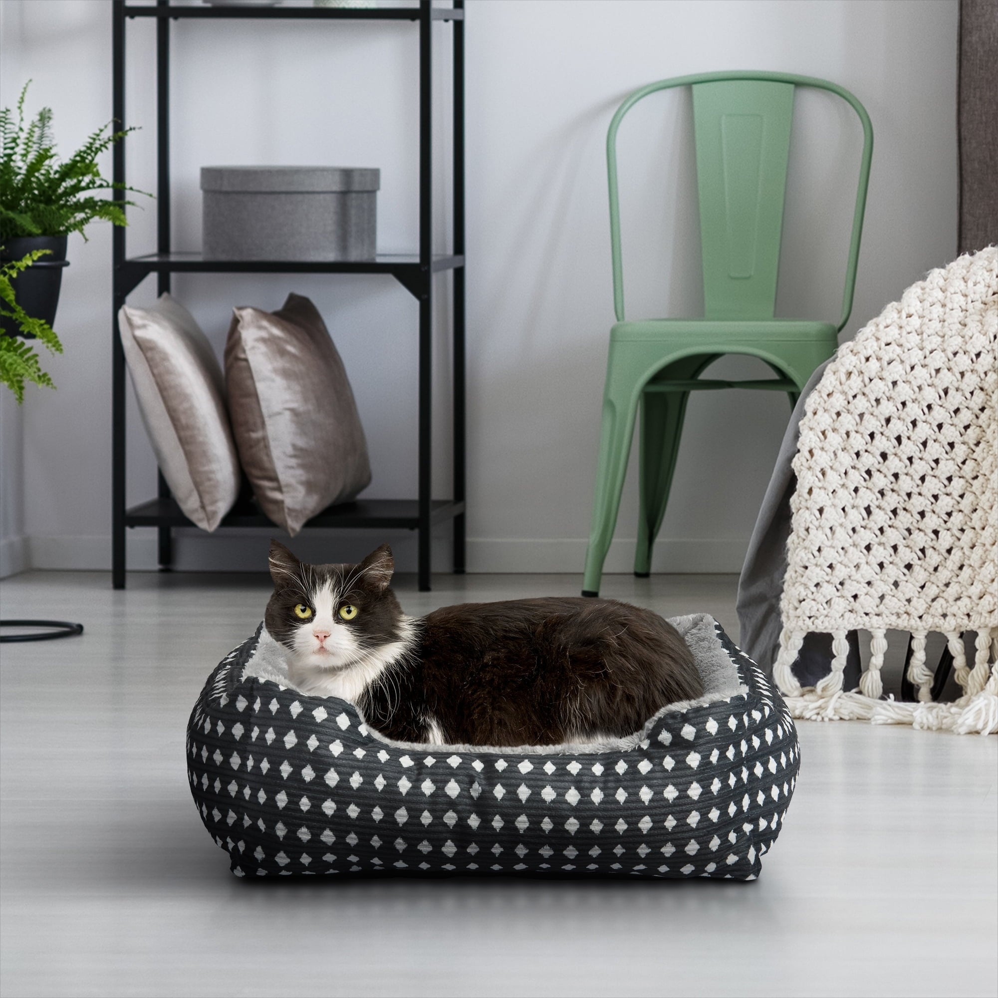 Dog Bed, Cat Bed, Puppy Bed, Plush Cuddle Bed for Small Breeds, 19" x 15",Black &amp; White Diamonds